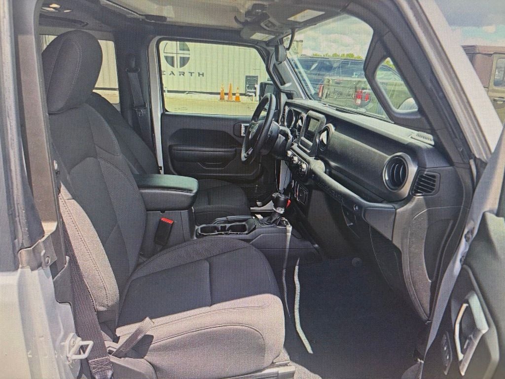 2022 Jeep Wrangler Sport S