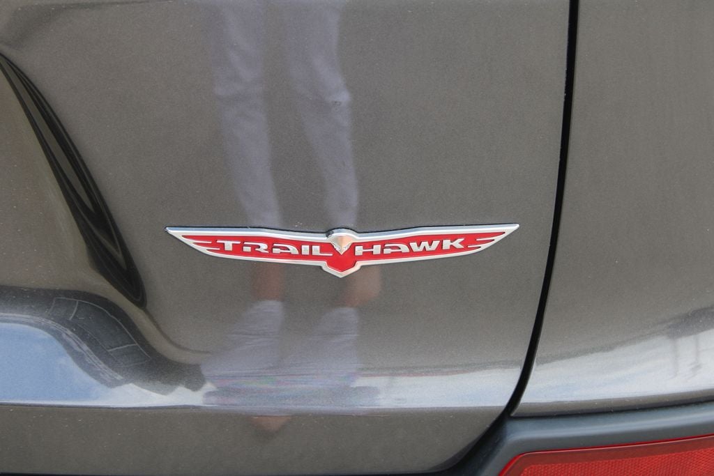 2020 Jeep Cherokee Trailhawk