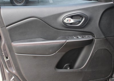 2020 Jeep Cherokee Trailhawk