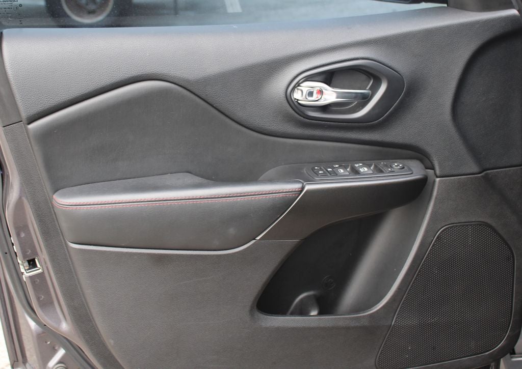 2020 Jeep Cherokee Trailhawk