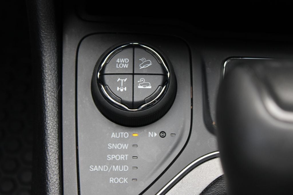 2020 Jeep Cherokee Trailhawk