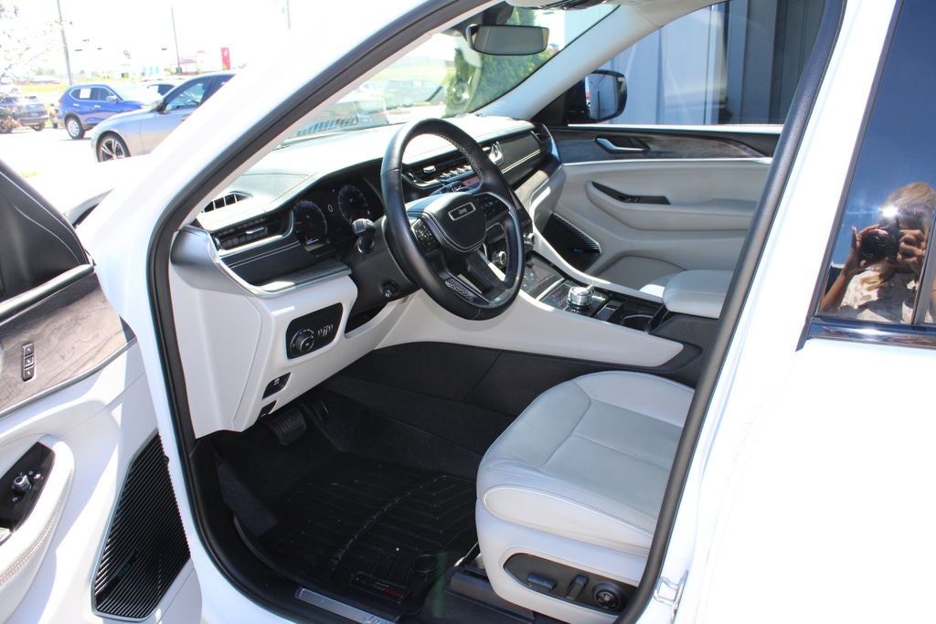 2022 Jeep Grand Cherokee L Overland