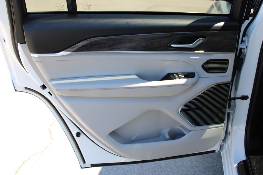 2022 Jeep Grand Cherokee L Overland