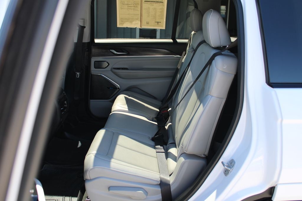 2022 Jeep Grand Cherokee L Overland