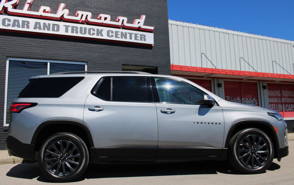 2023 Chevrolet Traverse RS