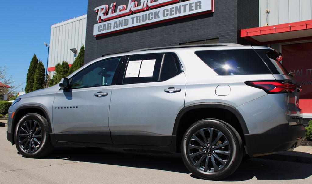 2023 Chevrolet Traverse RS