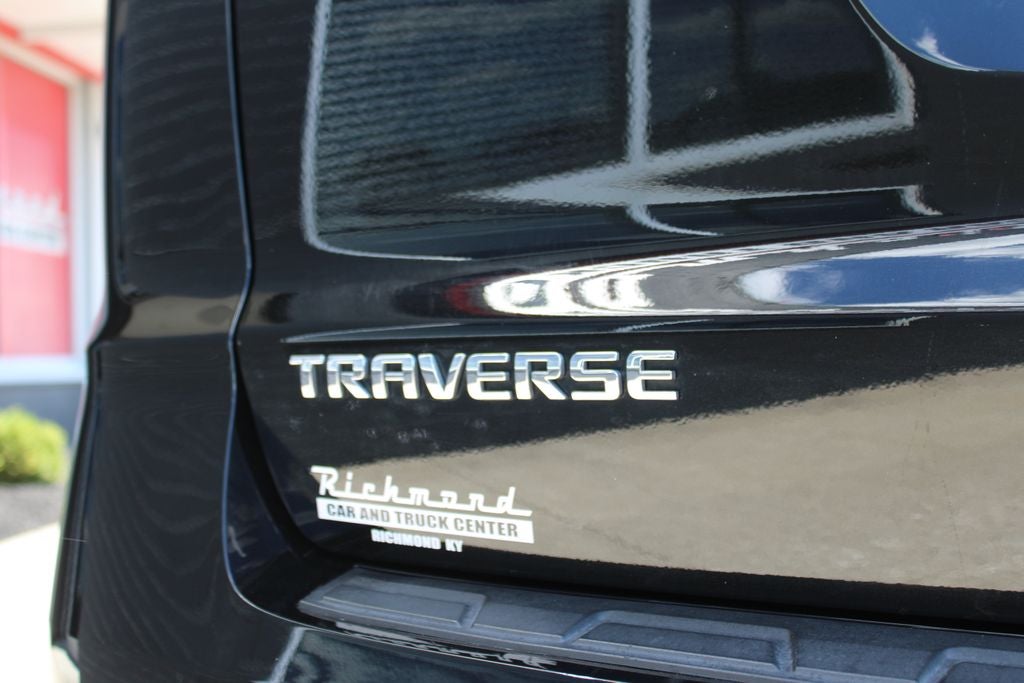2017 Chevrolet Traverse 2LT 2LT