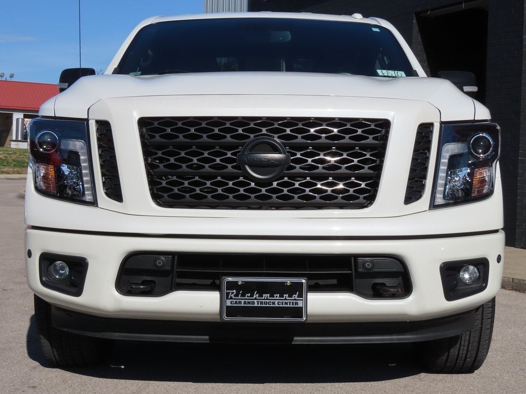 2019 Nissan Titan SL