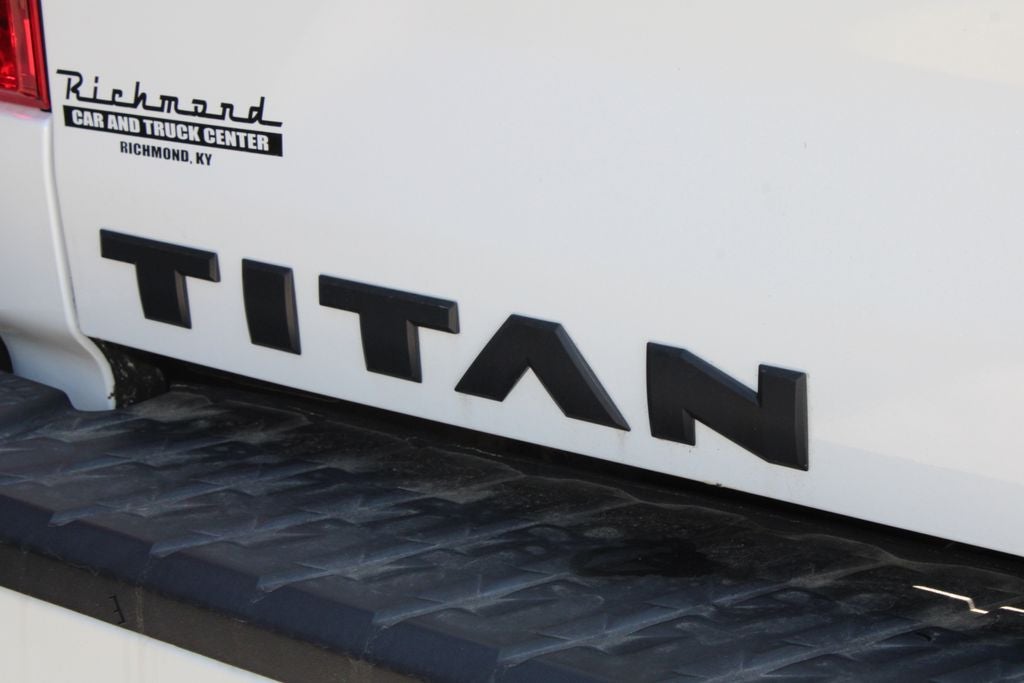 2019 Nissan Titan SL
