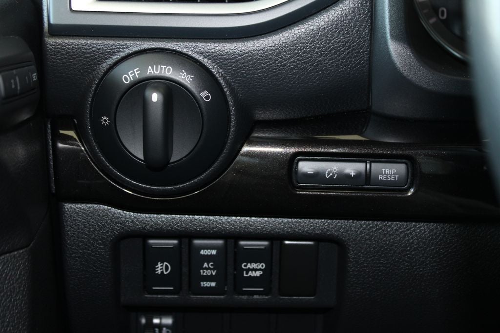 2019 Nissan Titan SL