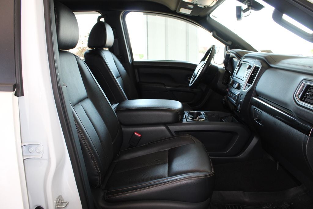 2019 Nissan Titan SL