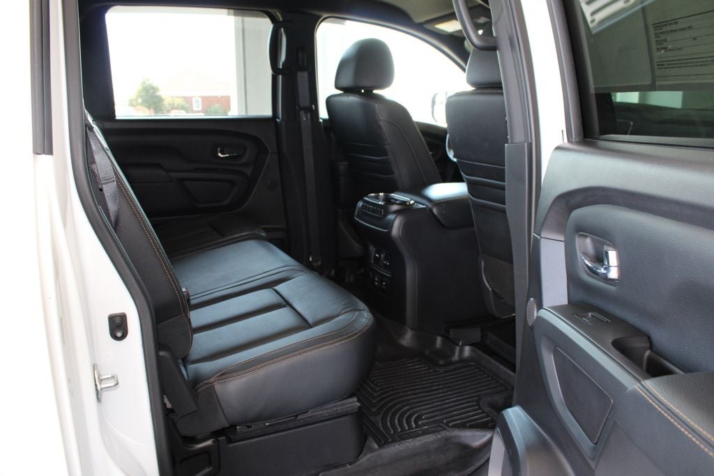 2019 Nissan Titan SL