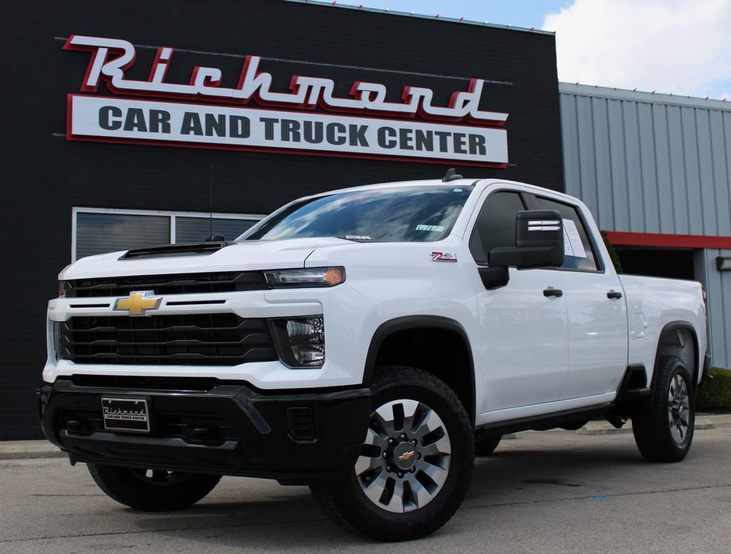 2025 Chevrolet Silverado 2500HD Custom