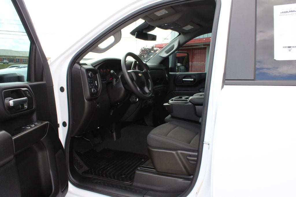 2025 Chevrolet Silverado 2500HD Custom