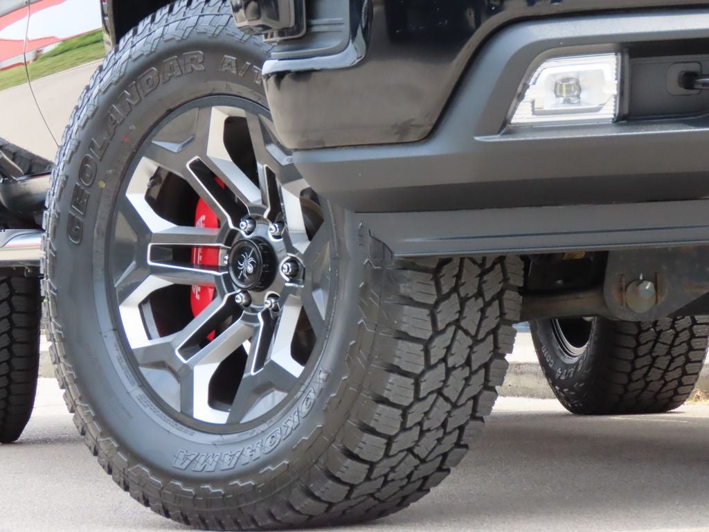 2020 Chevrolet Silverado 1500 RST Black Widow Edition