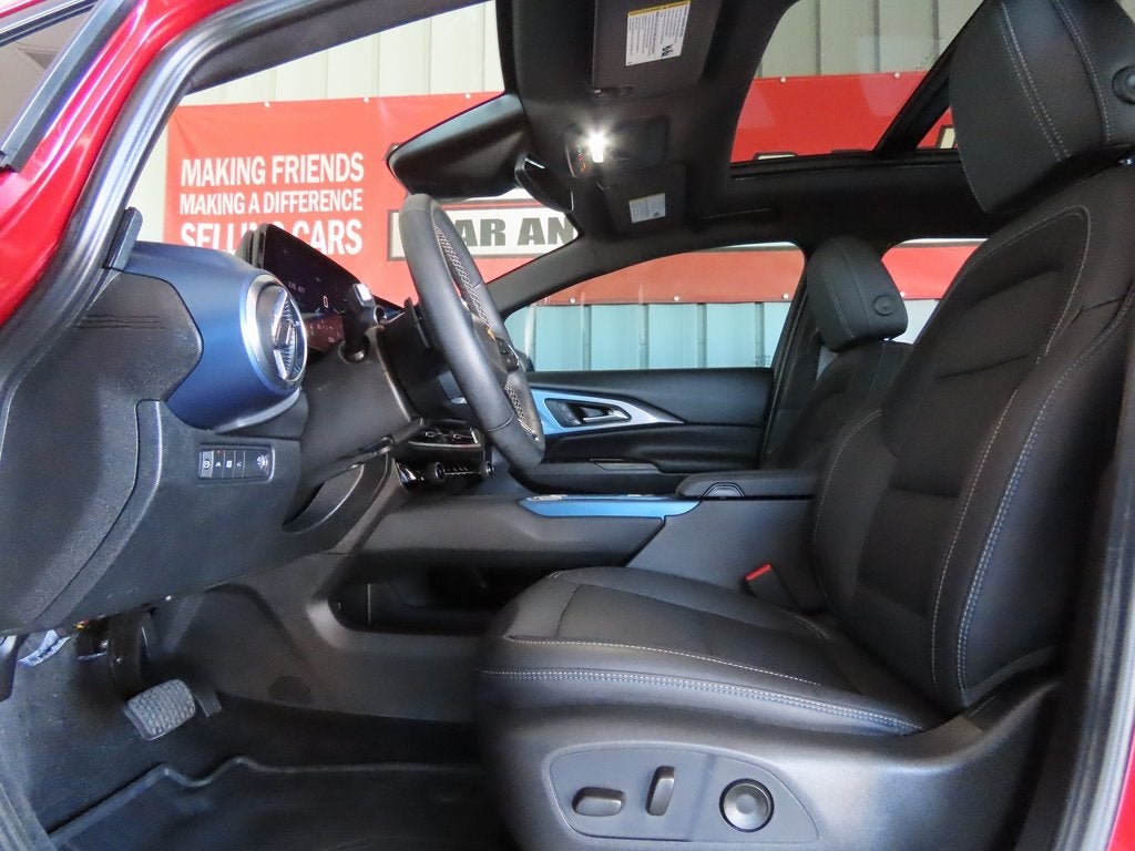 2025 Chevrolet Equinox EV LT