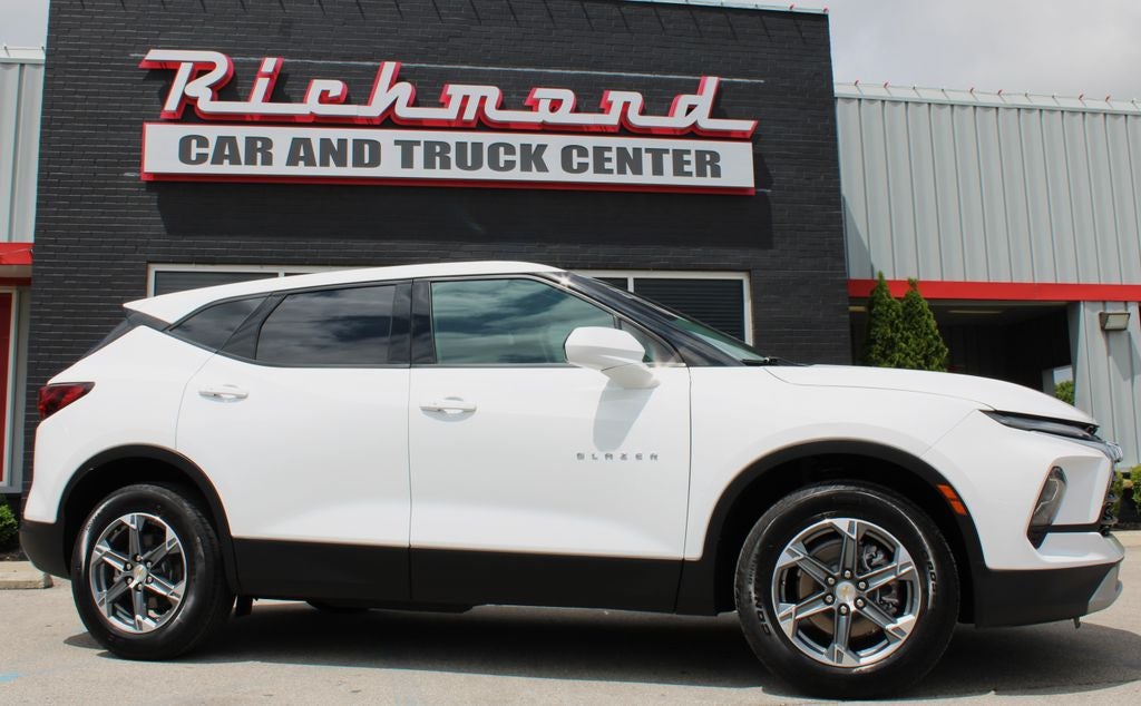 2025 Chevrolet Blazer LT