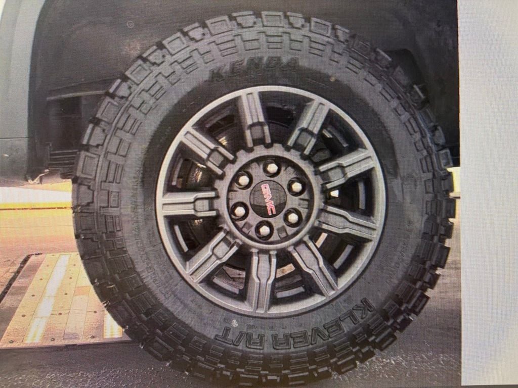 2024 GMC Sierra 1500 AT4X