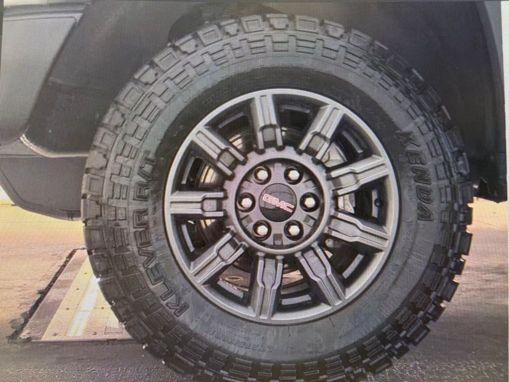 2024 GMC Sierra 1500 AT4X