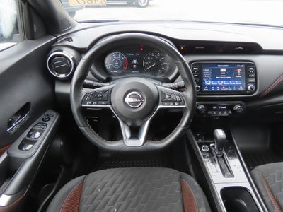 2023 Nissan Kicks SR