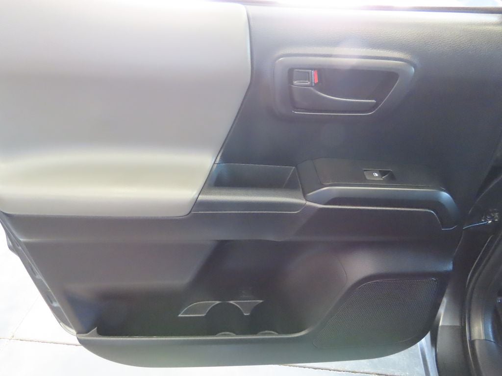 2020 Toyota Tacoma SR V6