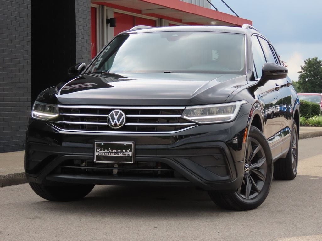2023 Volkswagen Tiguan 2.0T SE