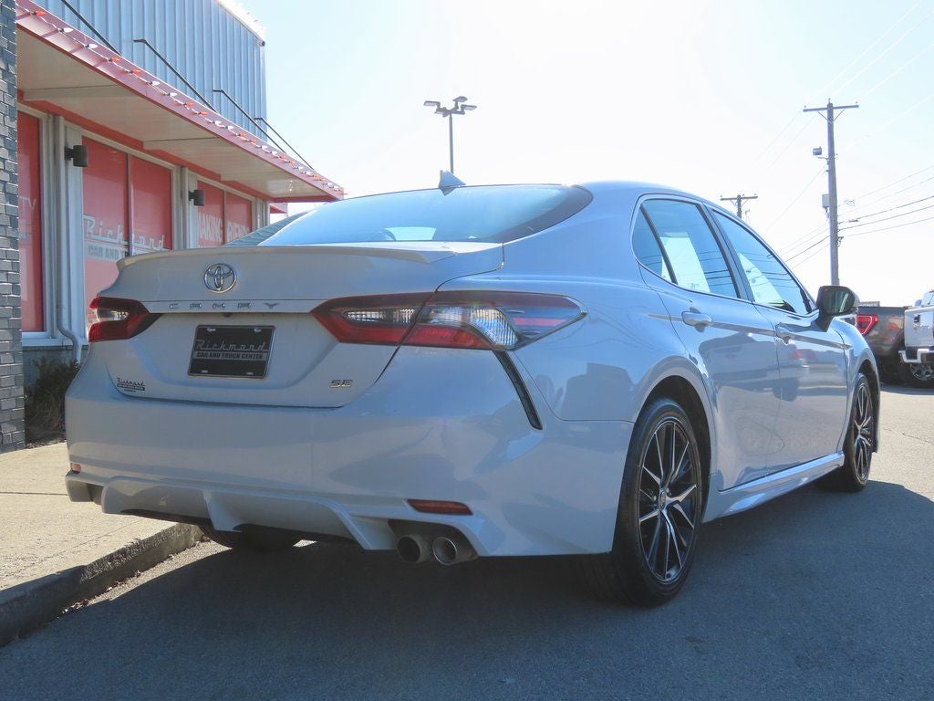 2024 Toyota Camry SE