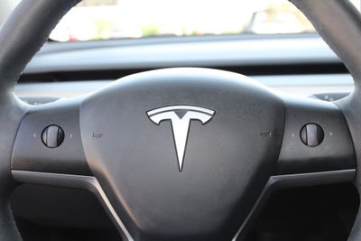 2025 Tesla Model Y Long Range