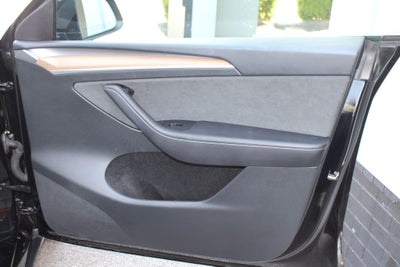 2025 Tesla Model Y Long Range