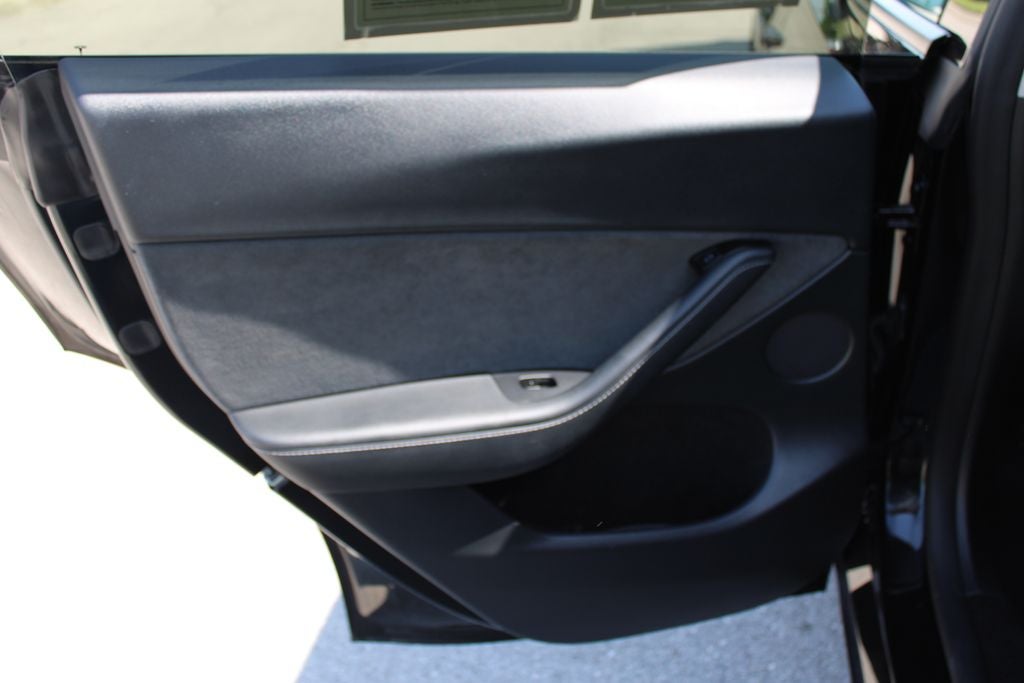 2025 Tesla Model Y Long Range