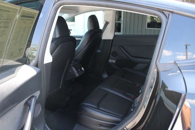 2025 Tesla Model Y Long Range