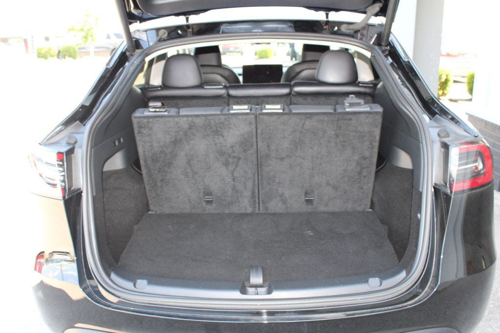 2025 Tesla Model Y Long Range