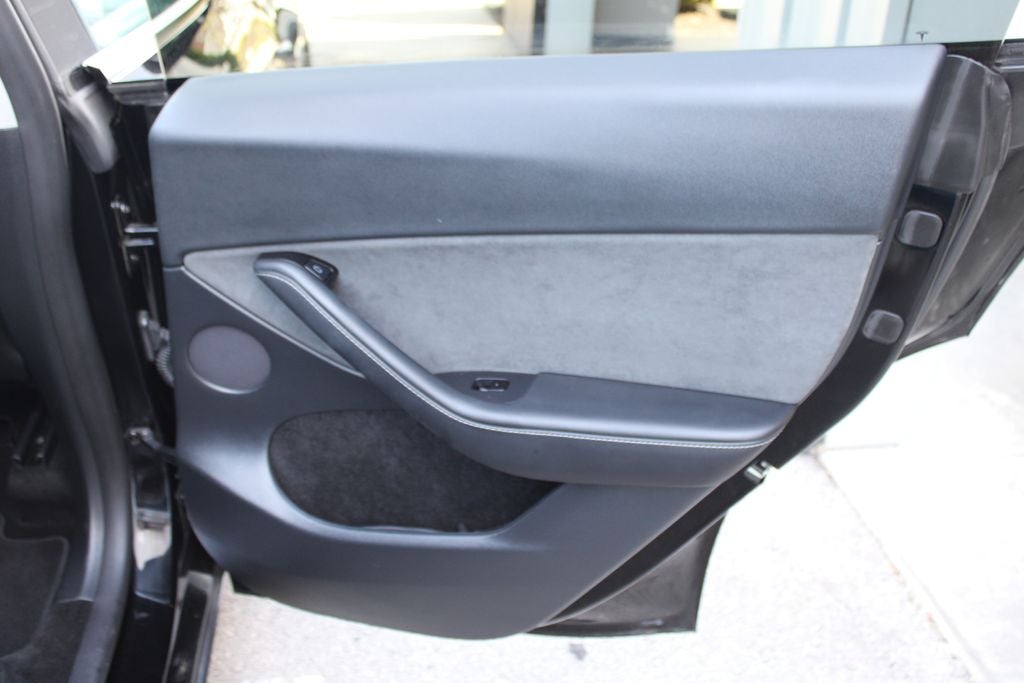 2025 Tesla Model Y Long Range