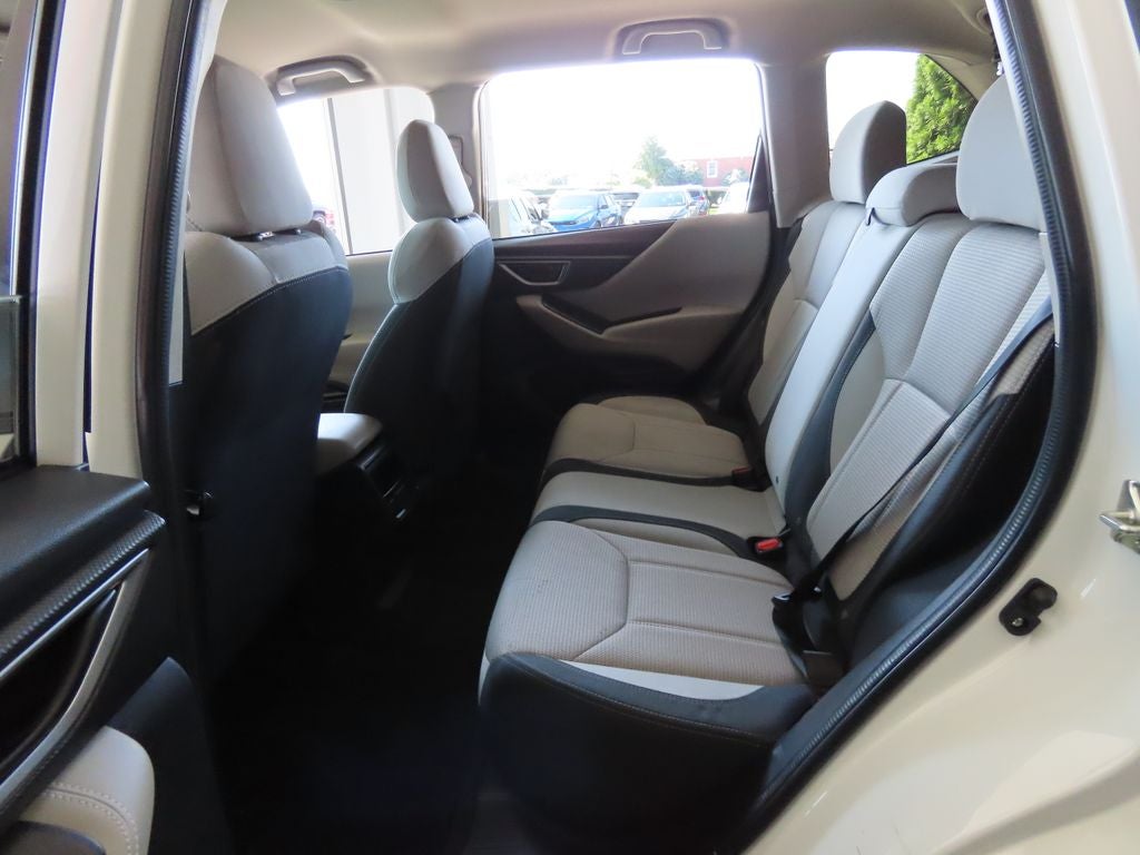 2022 Subaru Forester Base