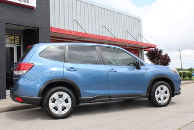 2023 Subaru Forester Base