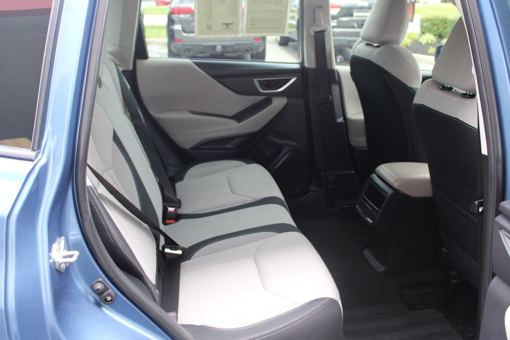 2023 Subaru Forester Base