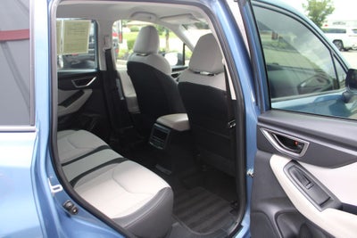 2023 Subaru Forester Base