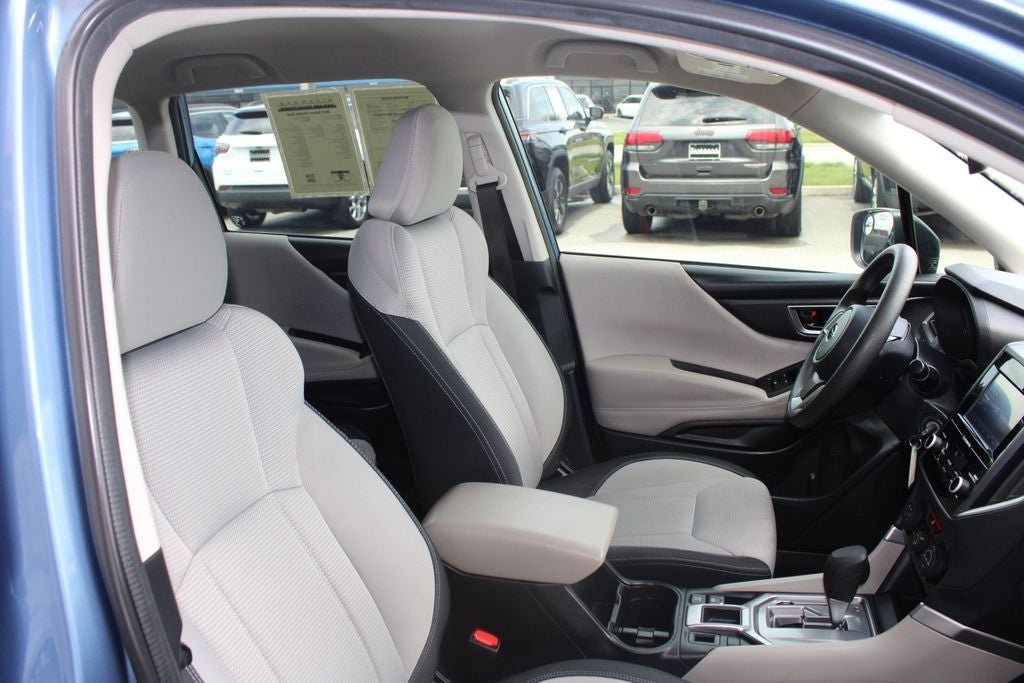 2023 Subaru Forester Base