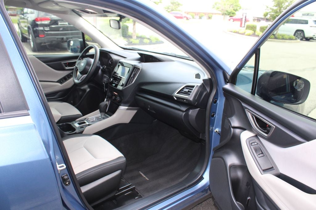 2023 Subaru Forester Base