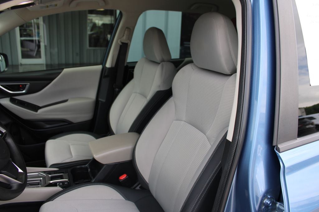 2023 Subaru Forester Base
