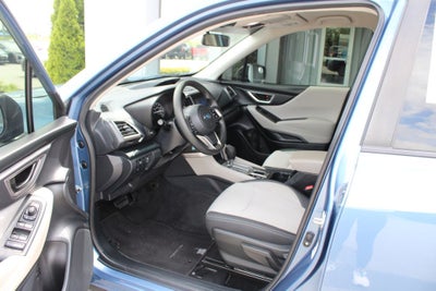 2023 Subaru Forester Base