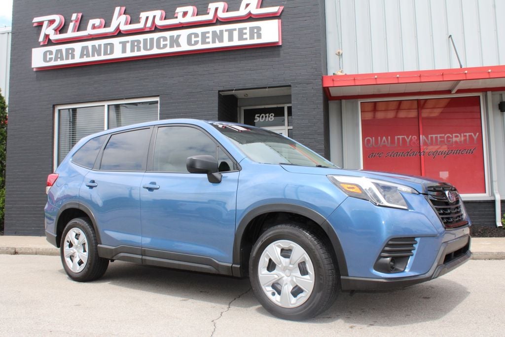 2023 Subaru Forester Base