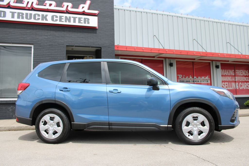 2023 Subaru Forester Base