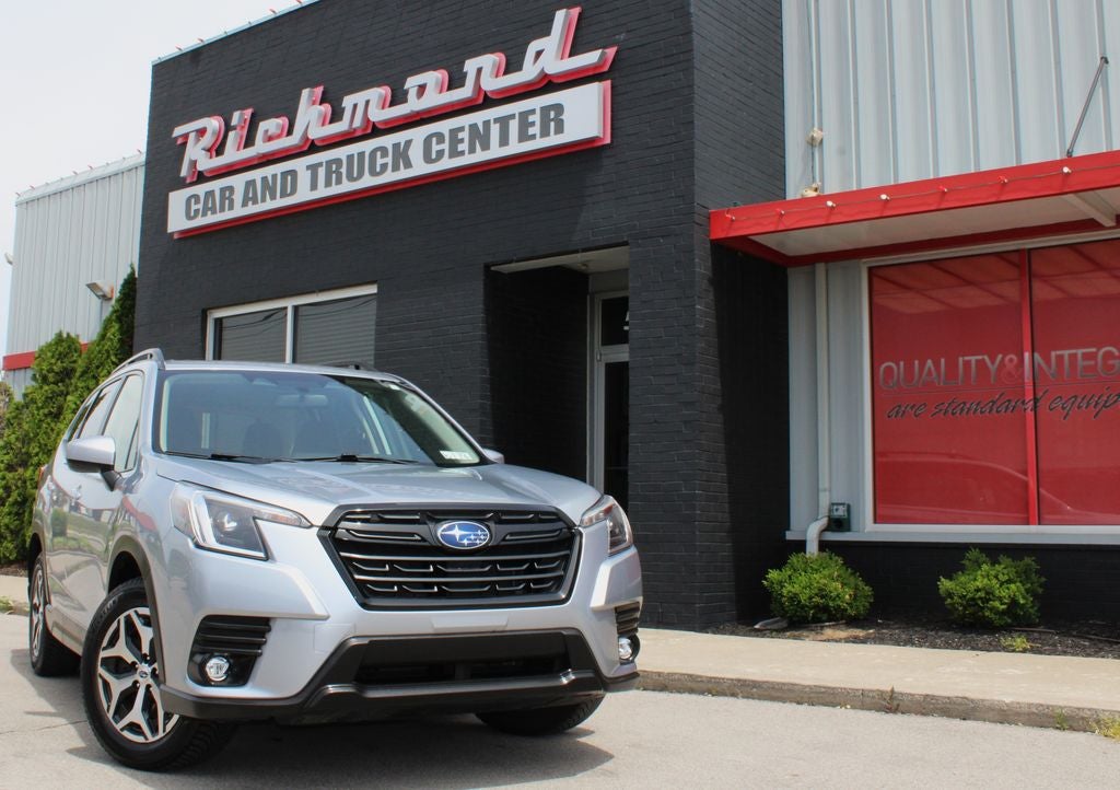 2024 Subaru Forester Premium