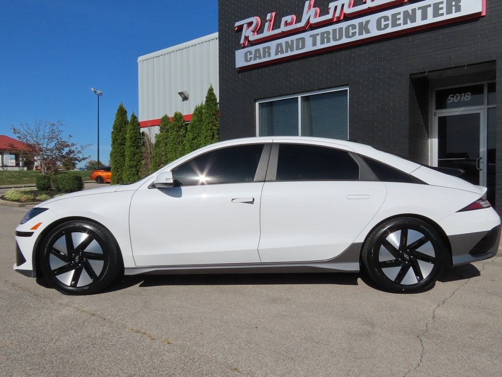 2024 Hyundai IONIQ 6 SE