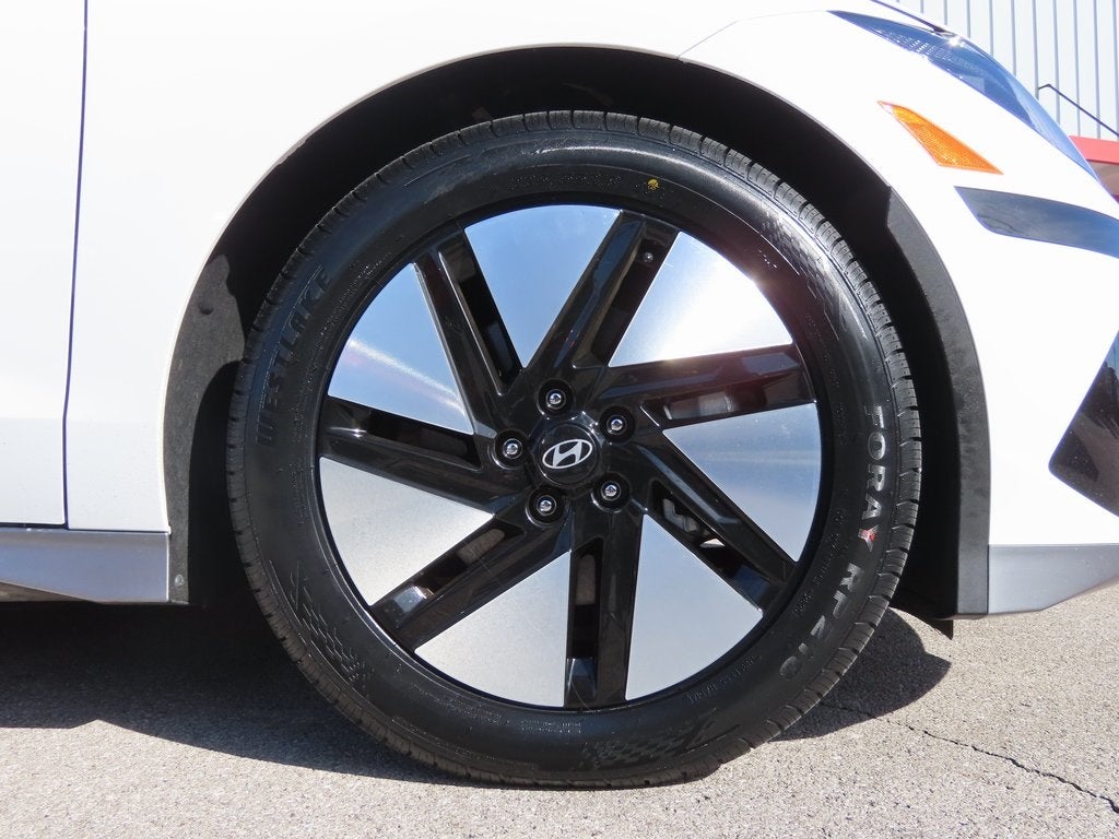 2024 Hyundai IONIQ 6 SE