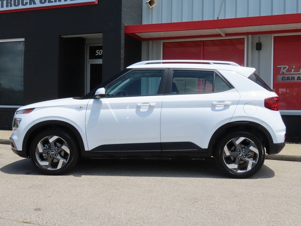 2024 Hyundai Venue SEL