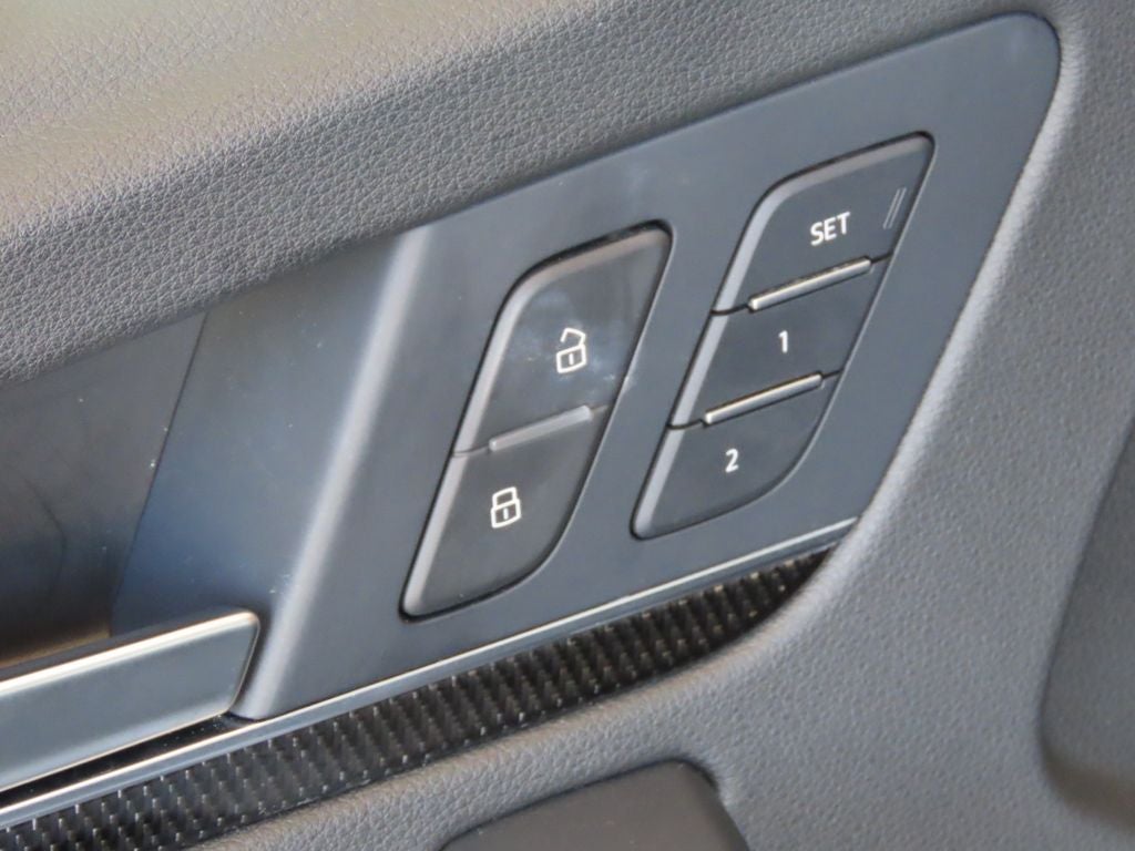 2022 Audi SQ5 Premium Plus quattro