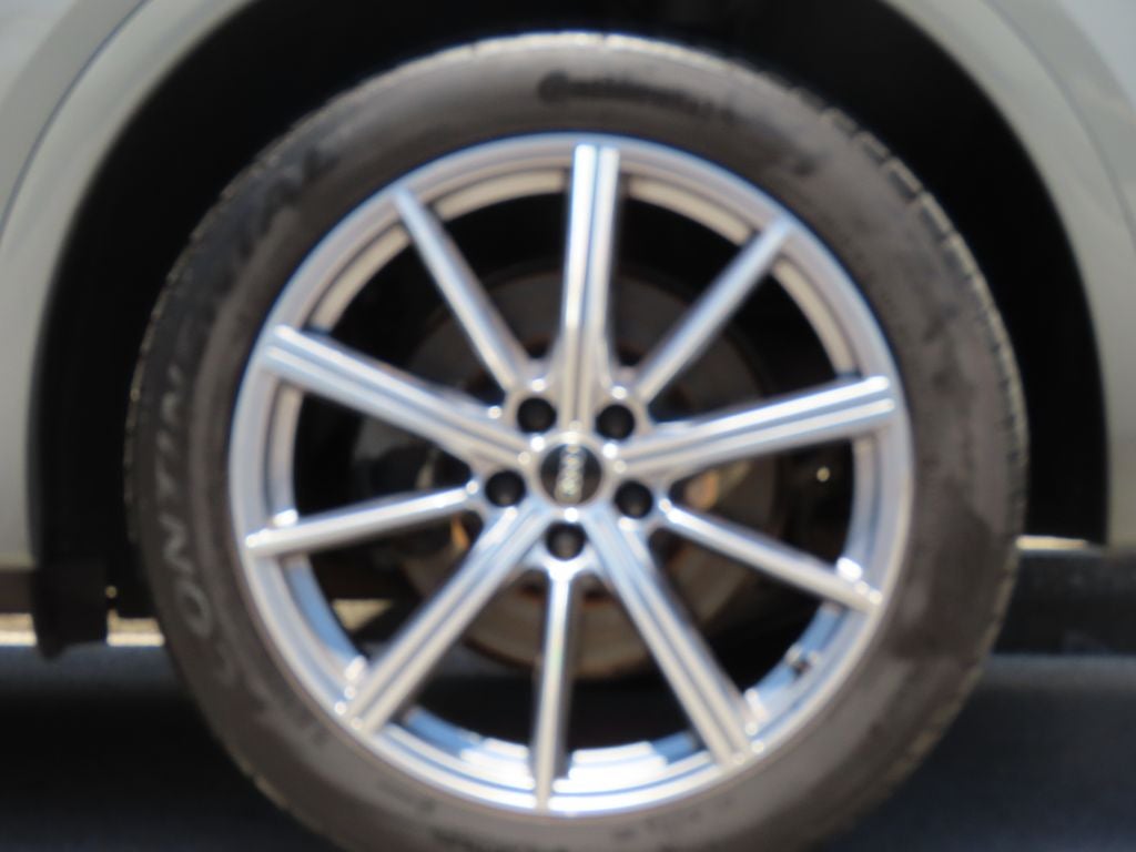 2022 Audi SQ5 Premium Plus quattro