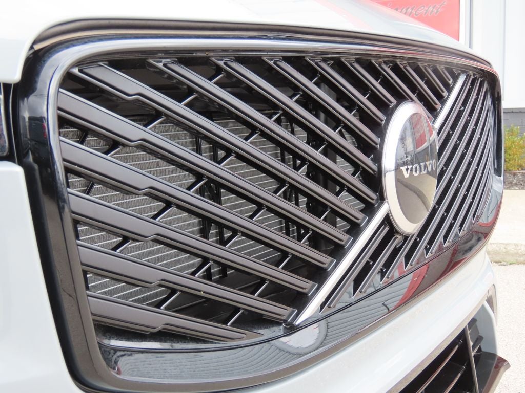 2026 Volvo XC60 B5 Core